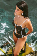 Load image into Gallery viewer, Jennie pearls
