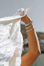 Load image into Gallery viewer, Love bracelet
