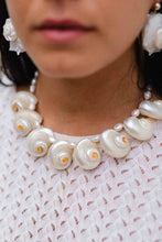 Load image into Gallery viewer, Turbo shell necklace
